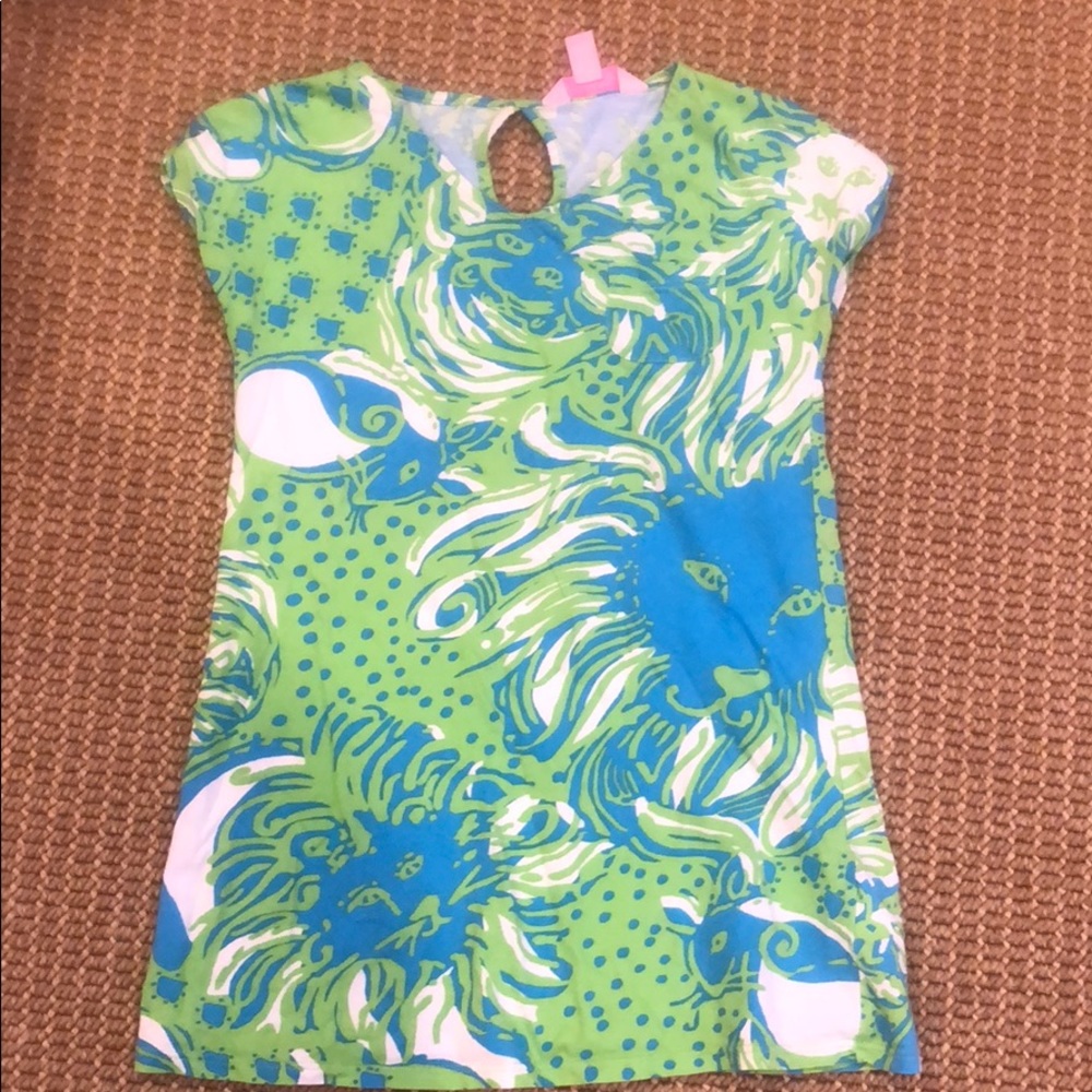 Lilly cover up